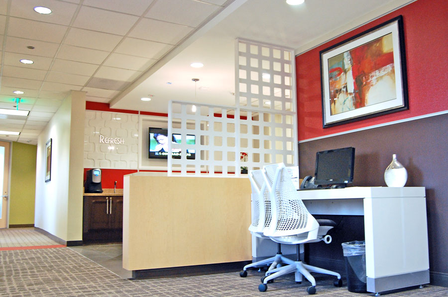 Regus San Mateo has an occupancy capacity of 173 people. Richlen built 50 private offices as part of the Tenant Improvement.